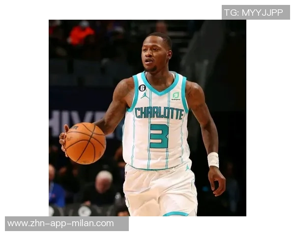 罗齐尔出庭时手铐脚镣加身穿着黄蜂队连帽衫引发关注