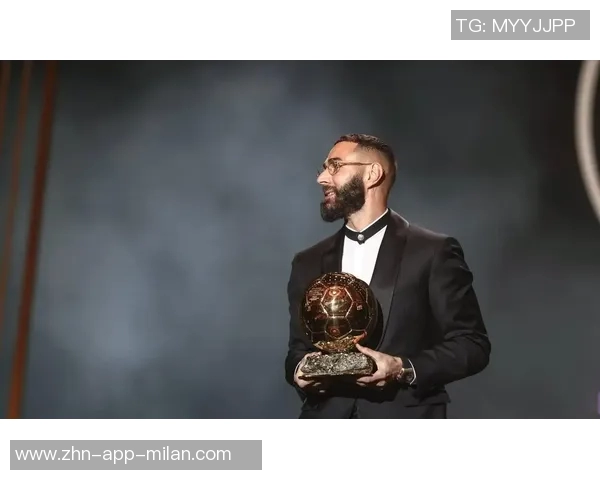 皇马致敬迪斯蒂法诺超级金球奖获奖36周年独一无二的历史传奇